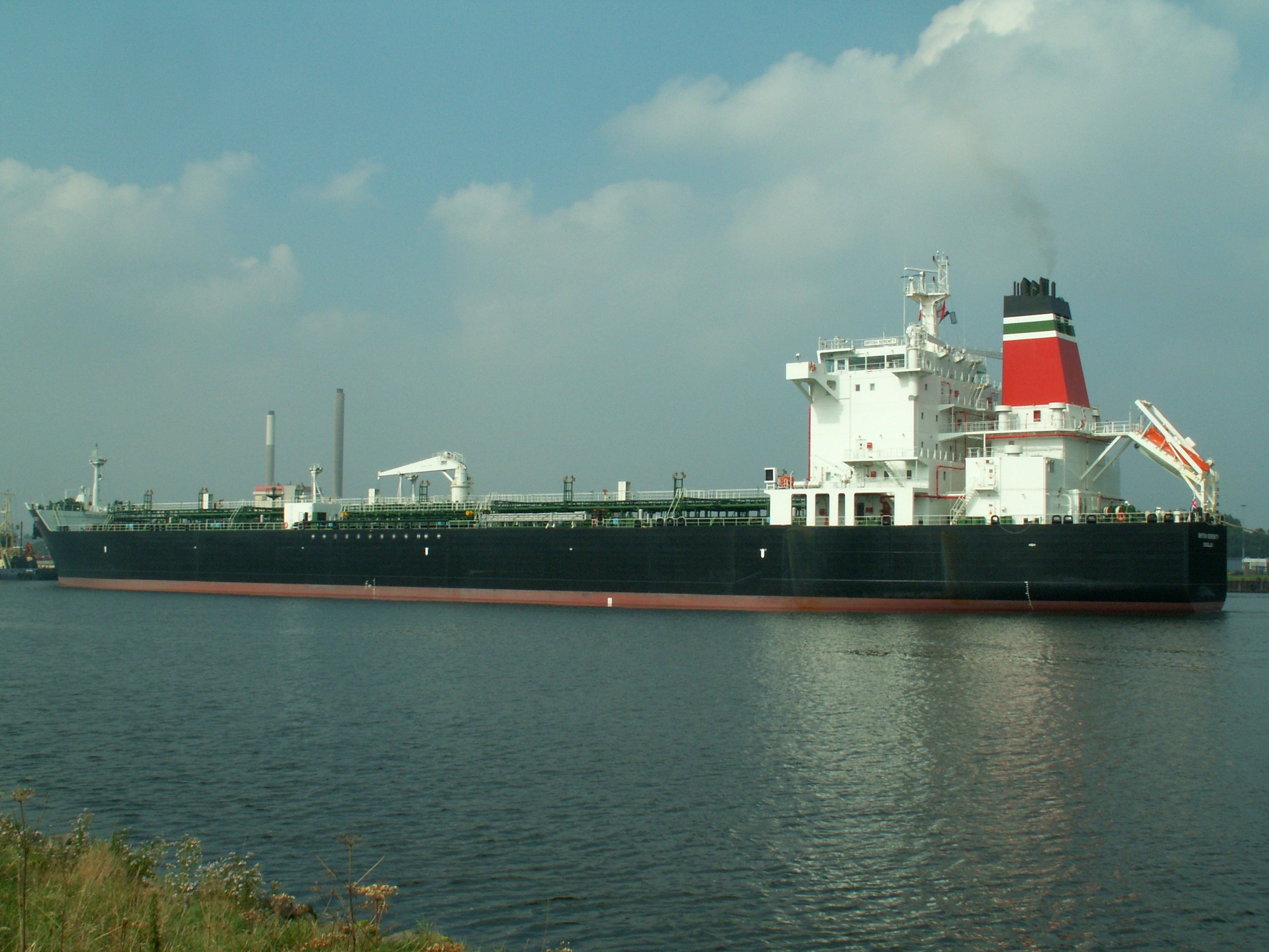 Transit: CHAMPION TIMUR       entering English South Coast at The Dover Strait