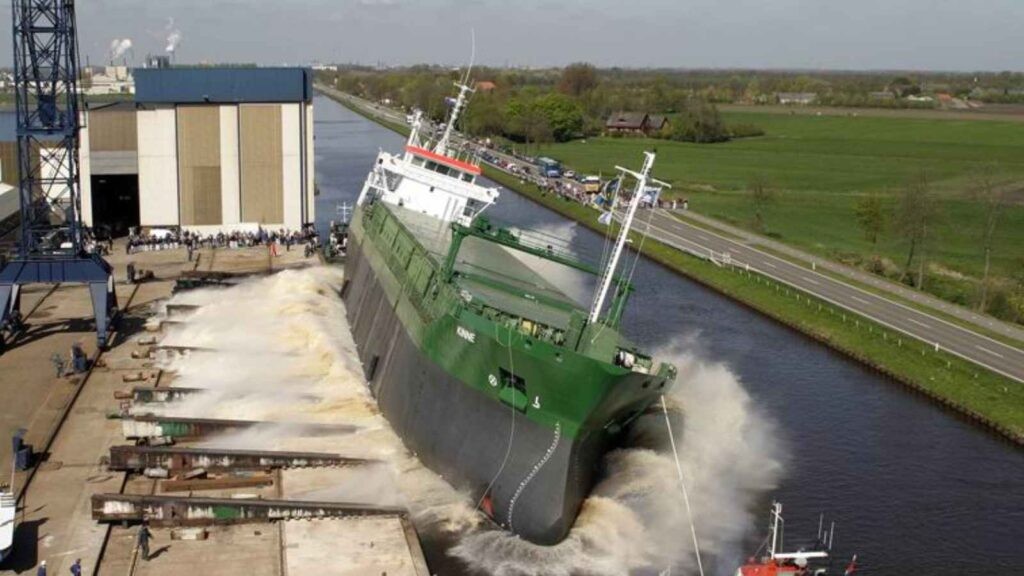 Transit: KINNE                entering English South Coast at The Dover Strait