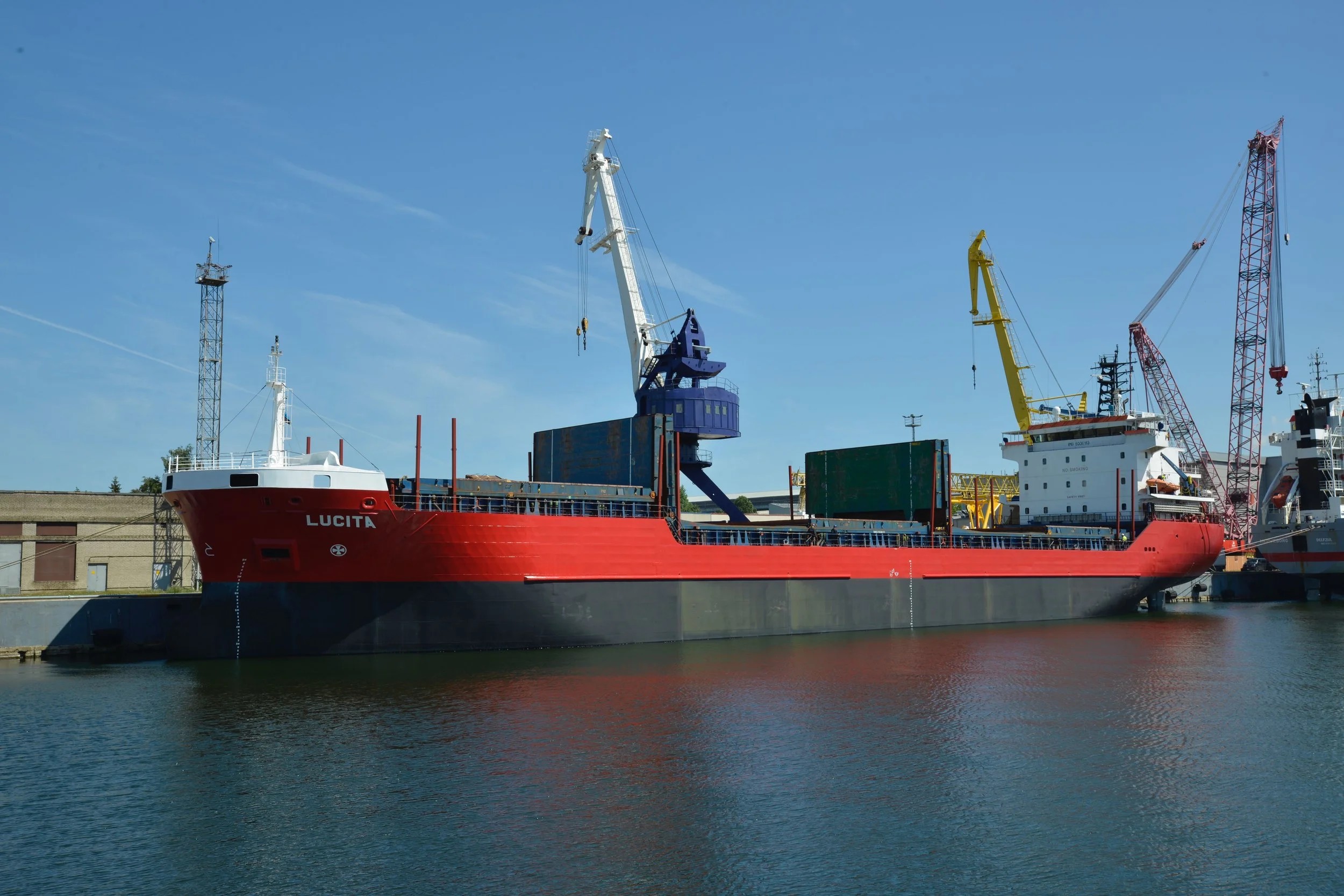 Transit: LUCITA entering English South Coast at The Dover Strait