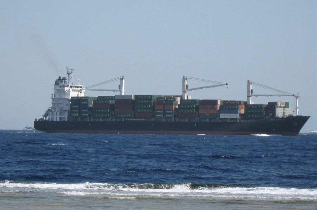  Celtic Sea - CHIQUITA GROWER      transiting Celtic Sea