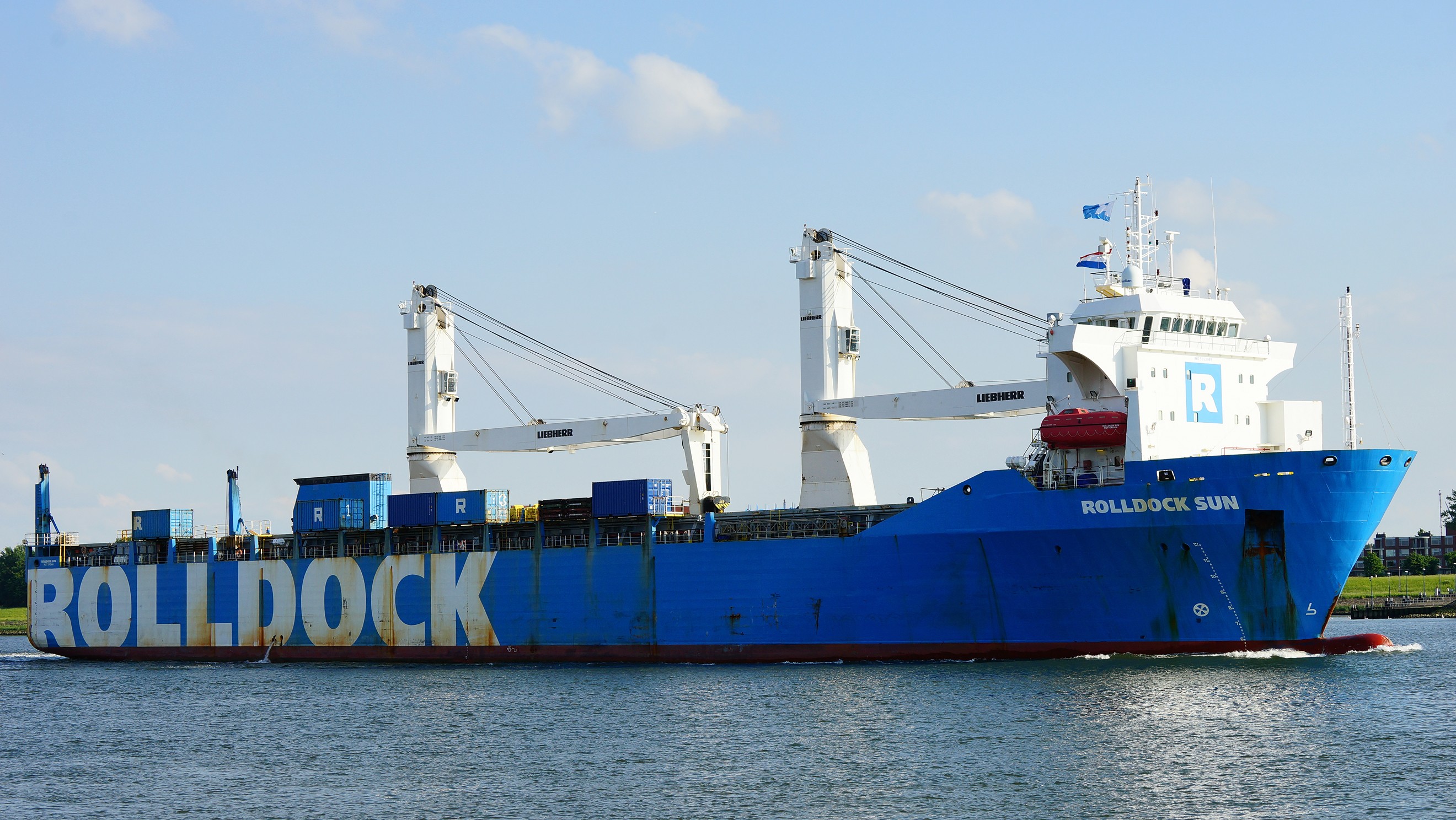 Teeside Departure: ROLLDOCK SUN