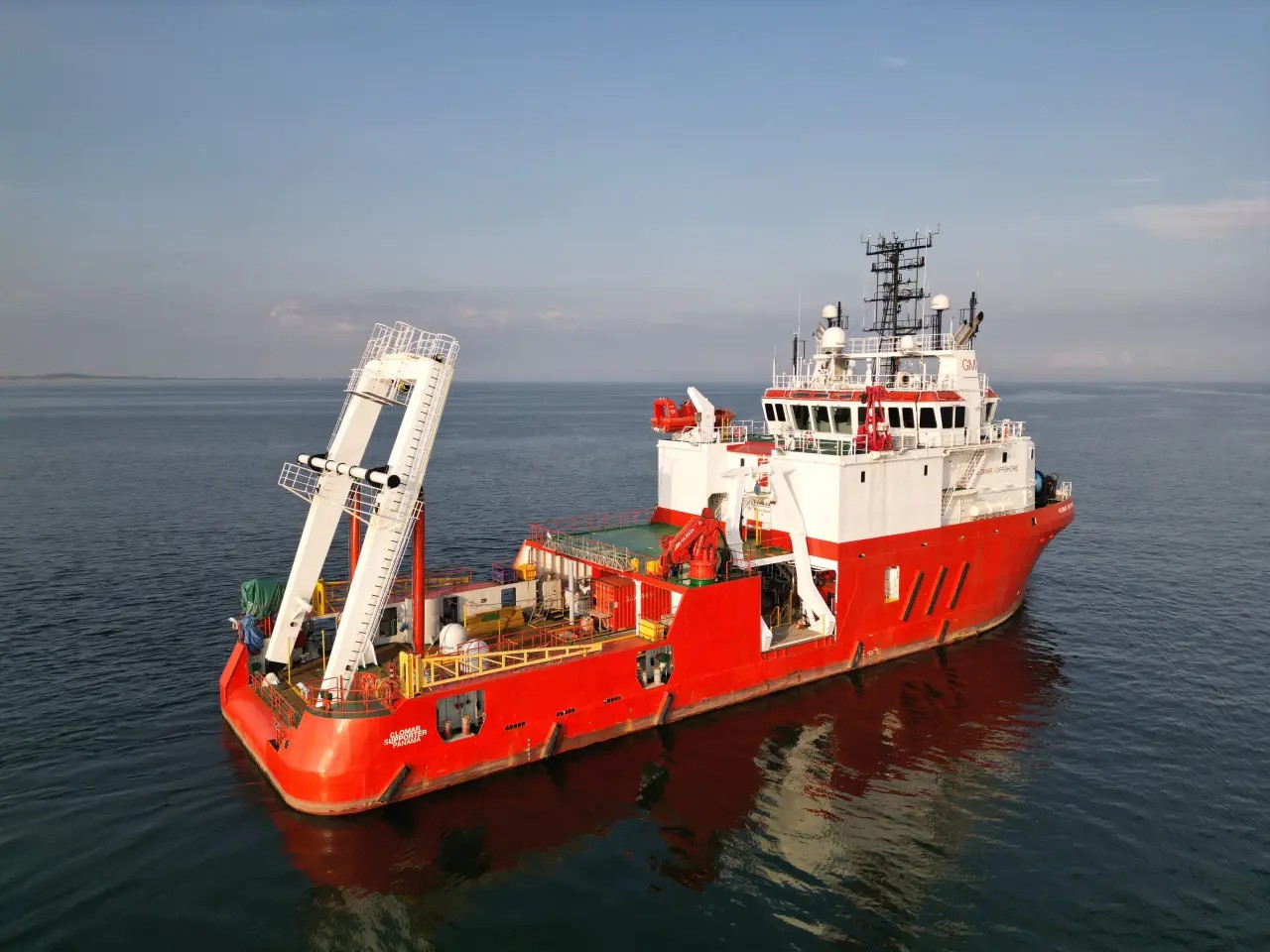  Scottish East Coast - GLOMAR SUPPORTER     transiting Aberdeenshire Coast