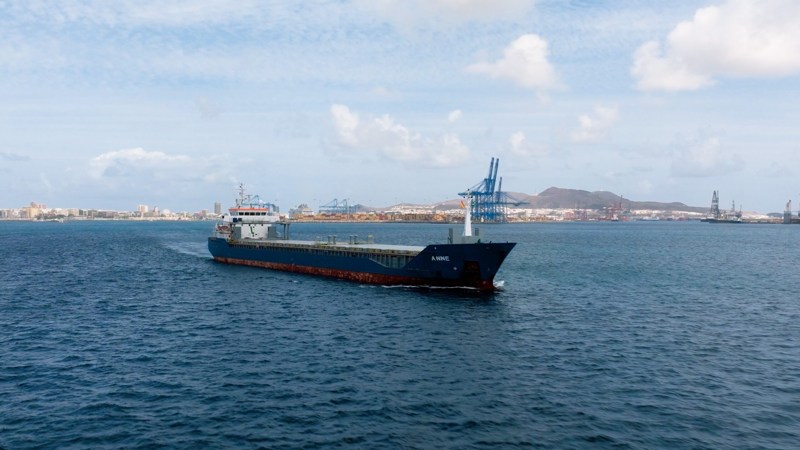  Scottish East Coast - ANNE                 transiting John O'Groats Approach
