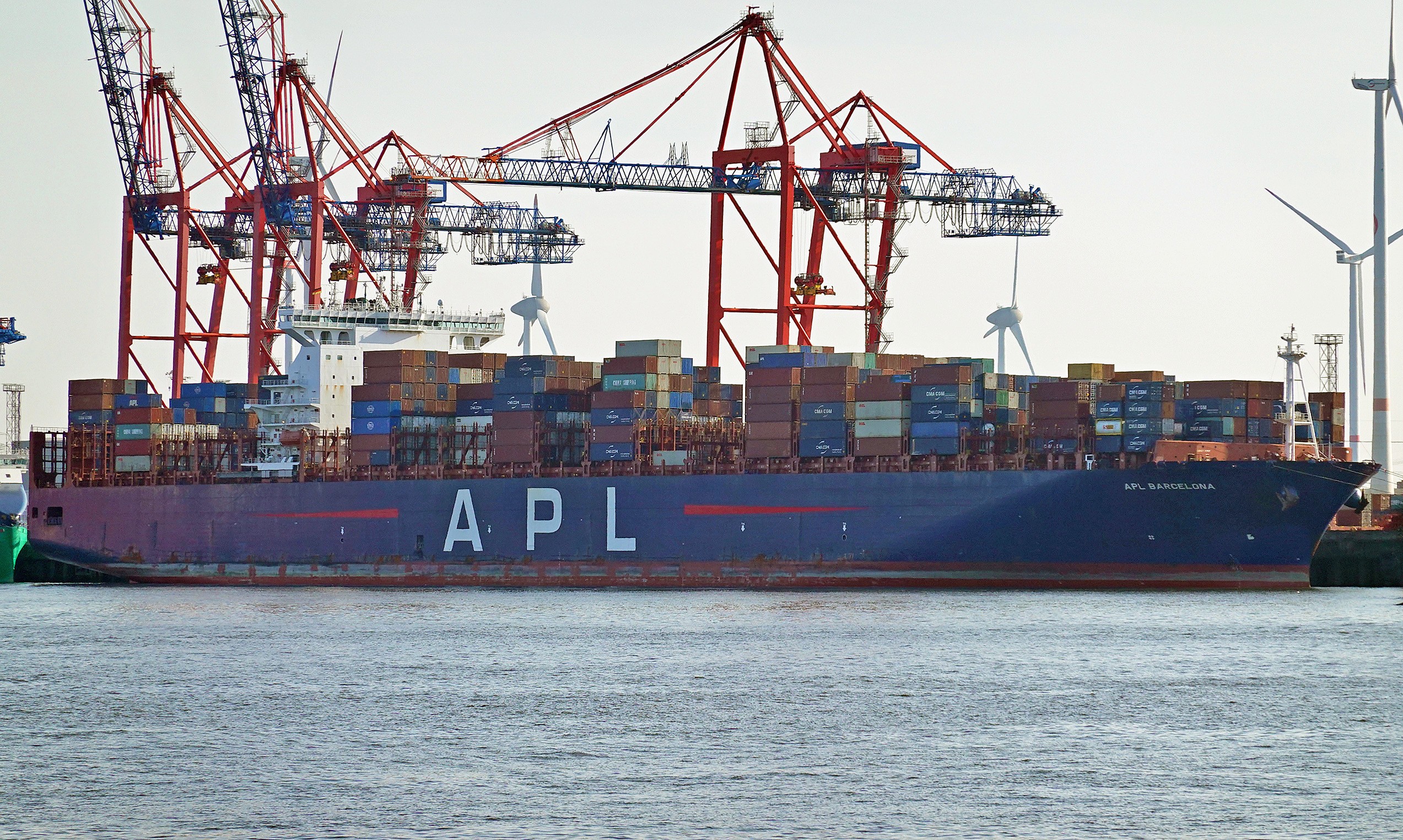 Southampton Departure: APL BARCELONA