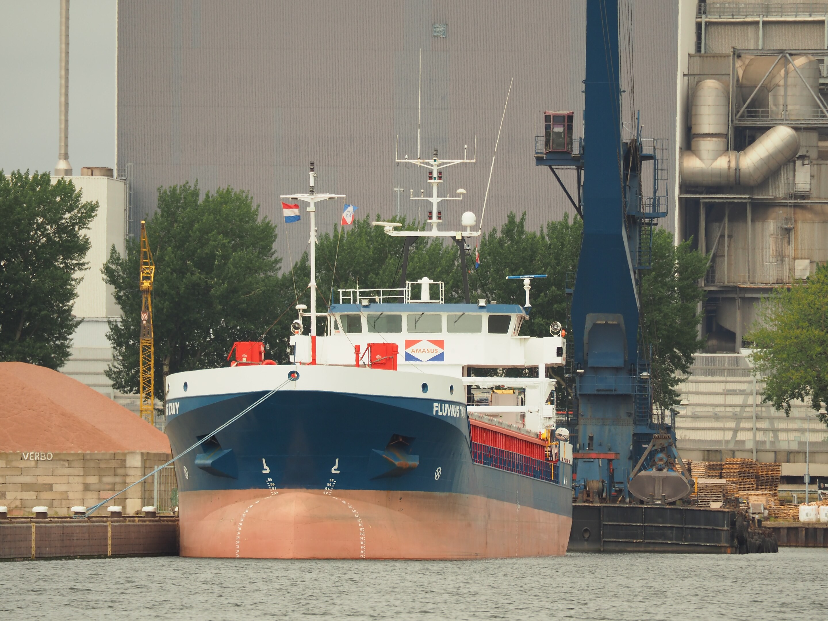  Irish Sea - FLUVIUS TAVY transiting Irish Sea off Anglesey