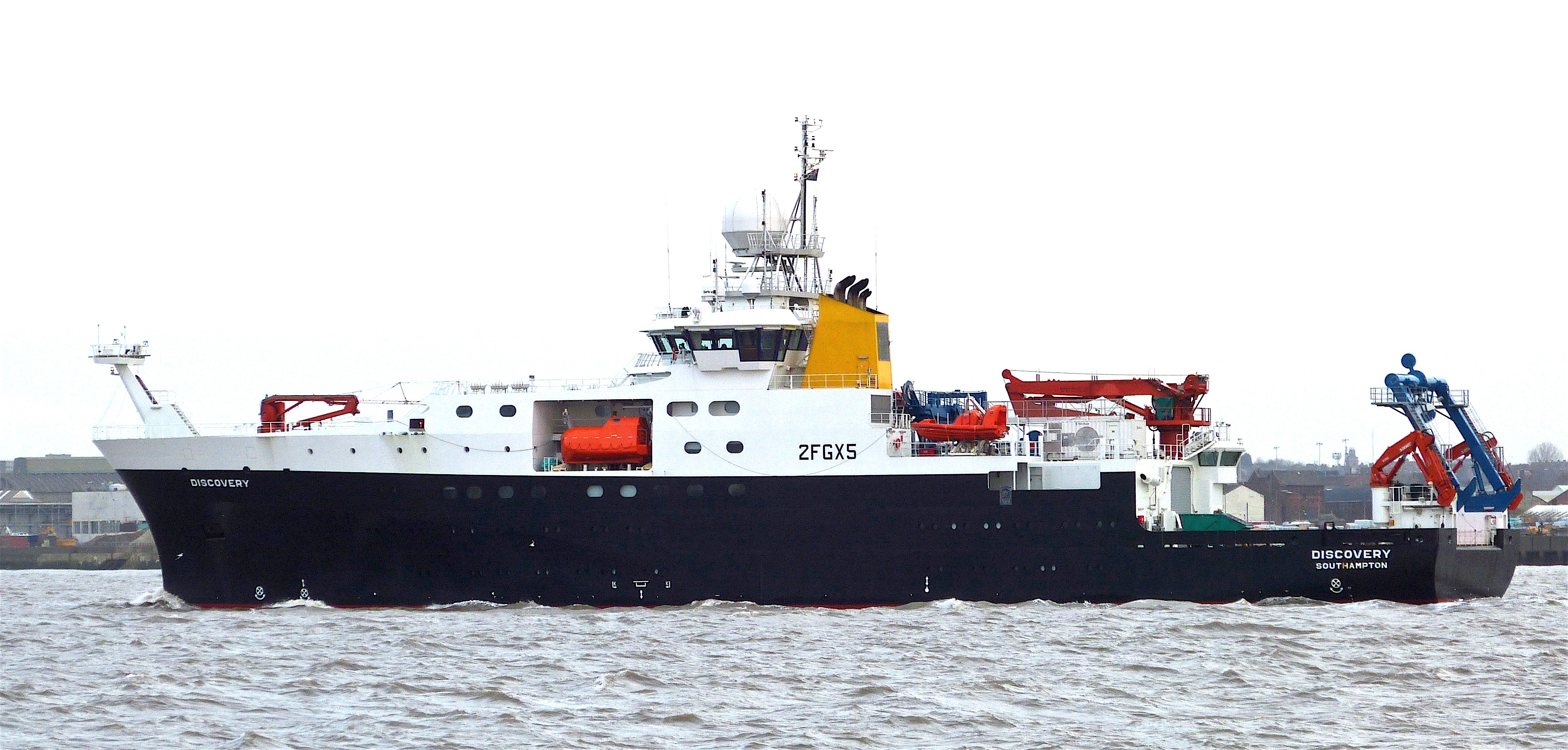 Scottish West Coast - DISCOVERY transiting The Minch