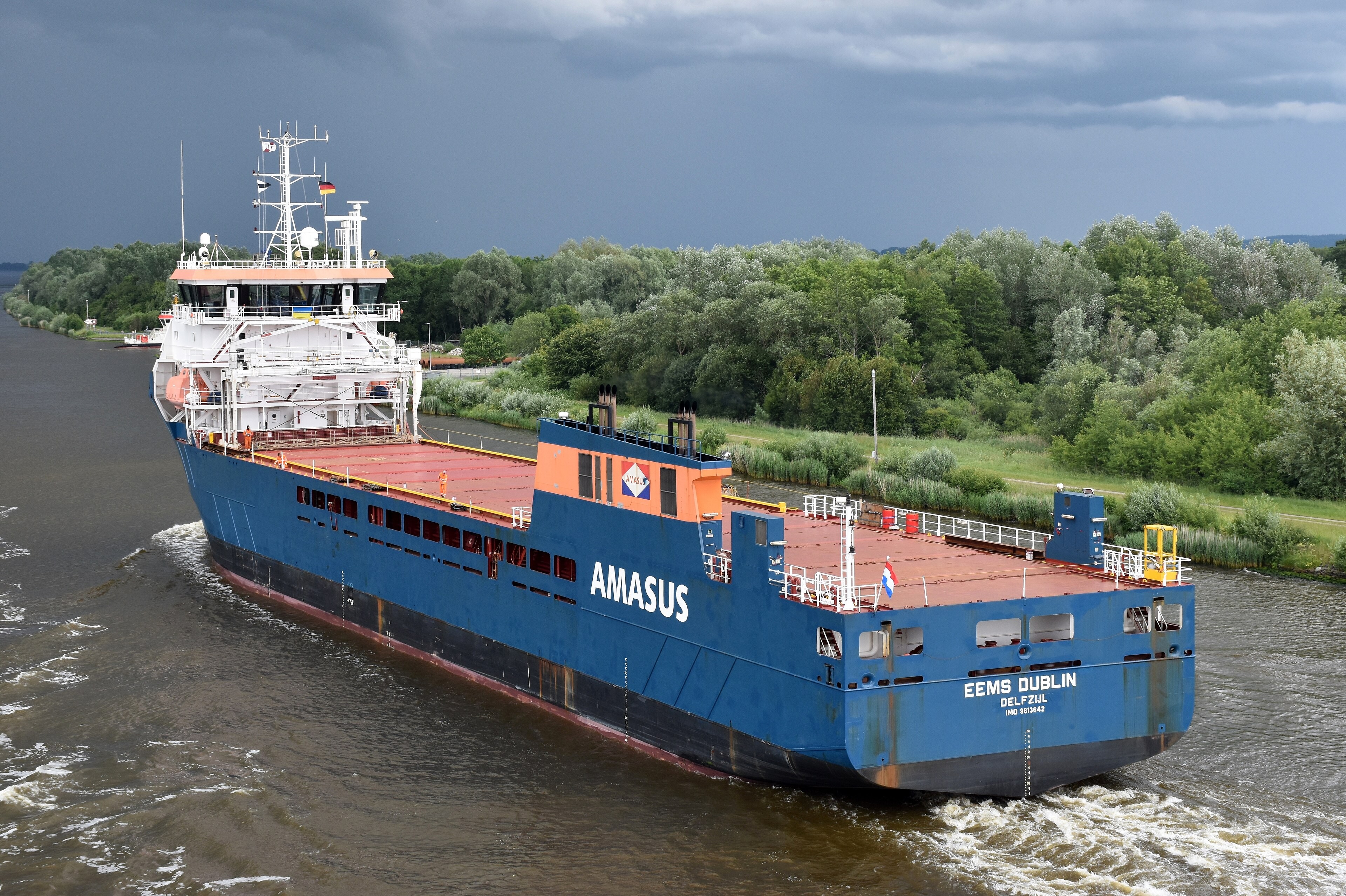 Transit: EEMS DUBLIN entering English South Coast at The Dover Strait