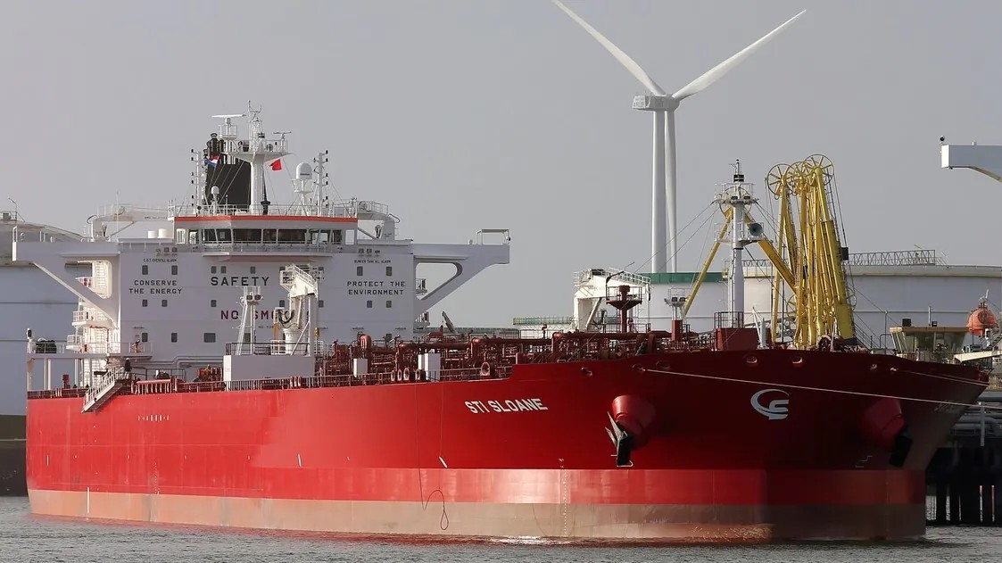 Transit: FISCARDO BAY         entering English South Coast at The Dover Strait