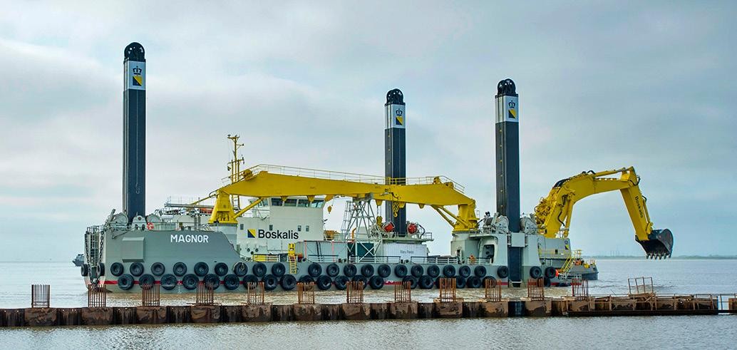 Felixstowe Departure: MAGNOR              