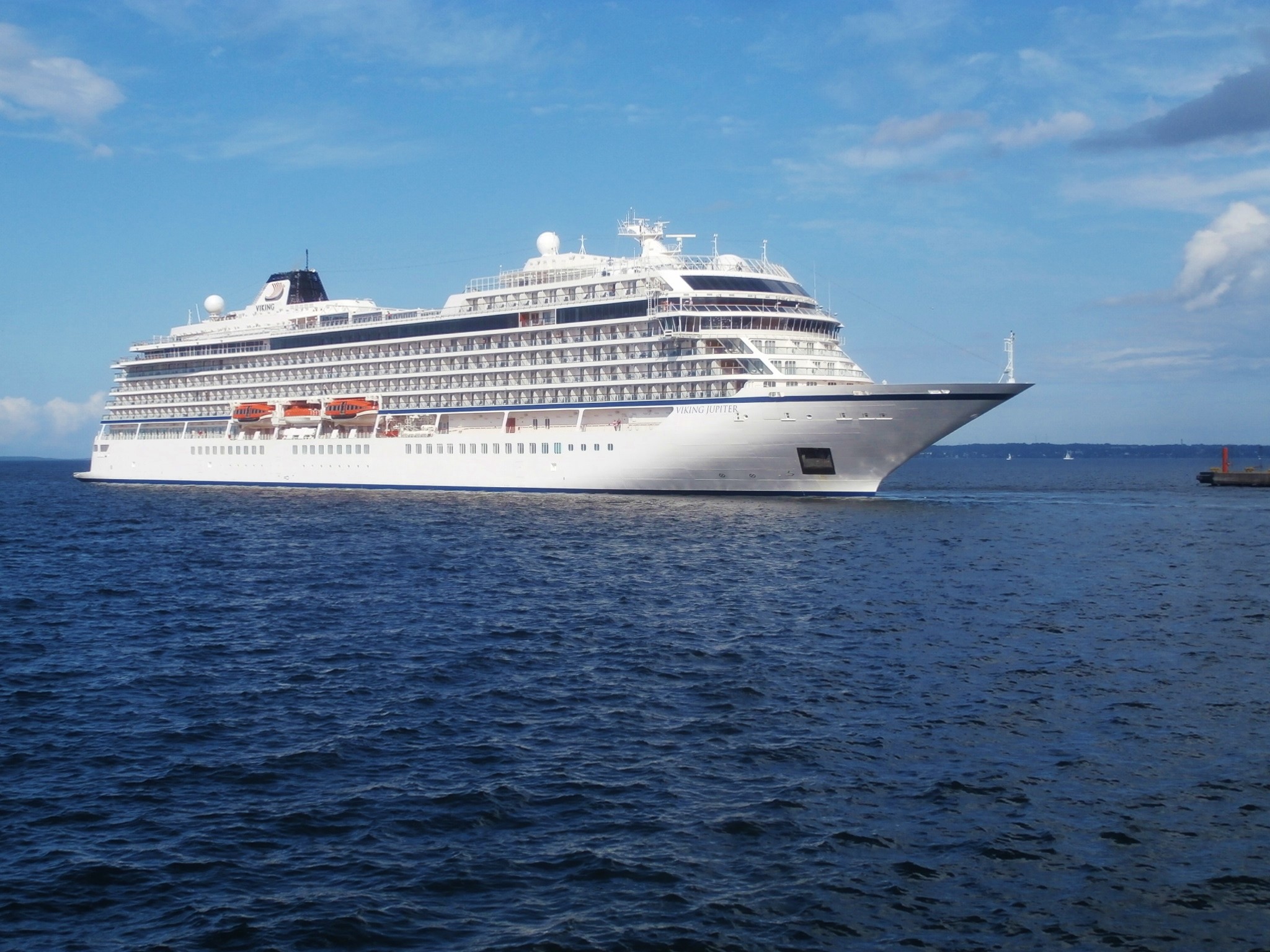 Transit: VIKING JUPITER entering English South Coast at The Dover Strait