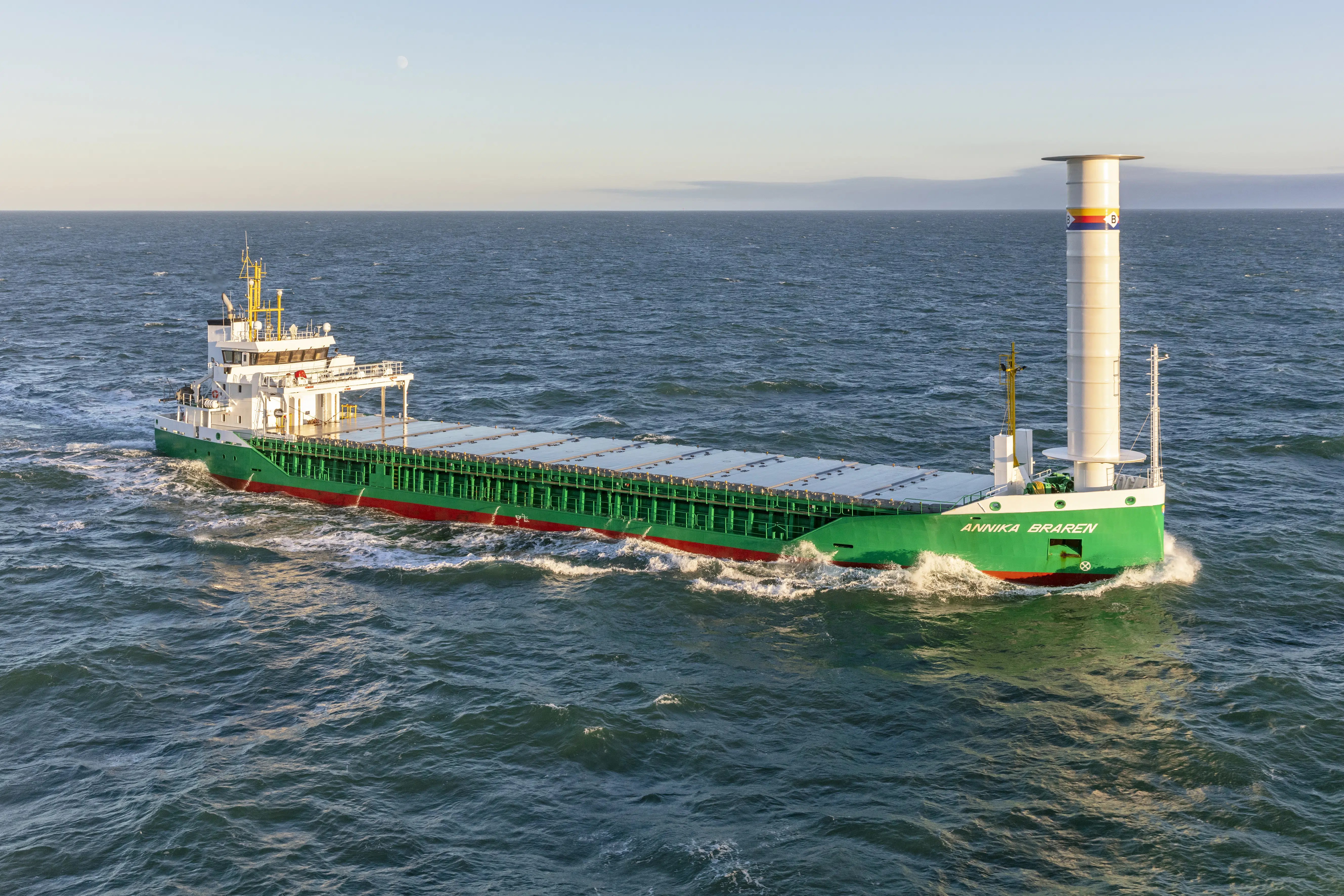 Transit: ANNIKA BRAREN        entering English South Coast at The Dover Strait