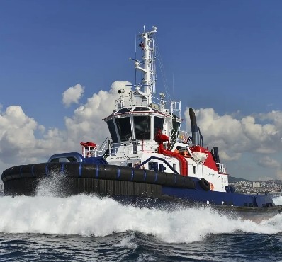  Scottish East Coast - FREYJA OF SCAPA      transiting John O'Groats Approach