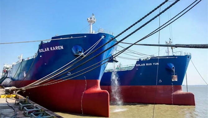 Transit: SOLAR KAREN          entering English South Coast at The Dover Strait