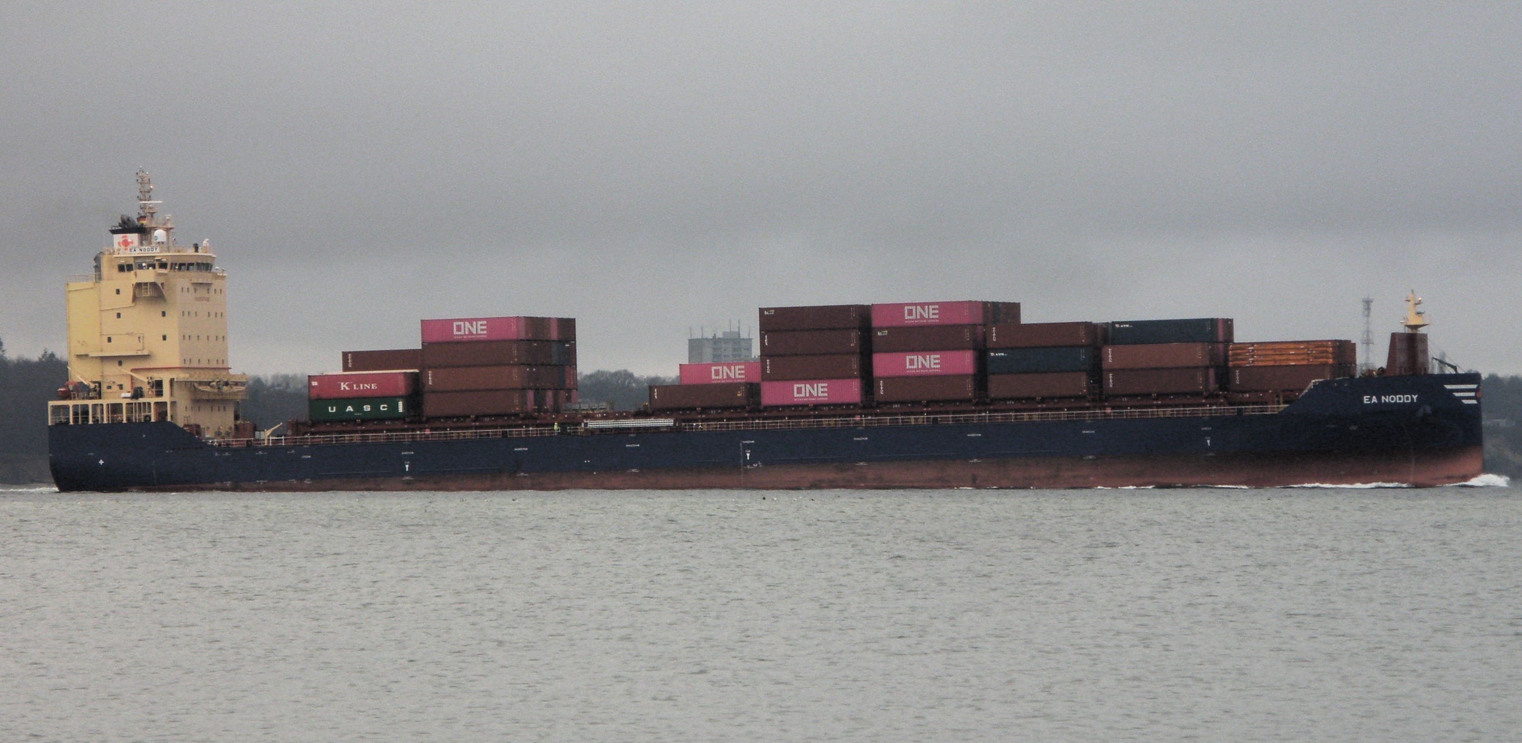 Transit: EA NODDY             entering English South Coast at The Dover Strait