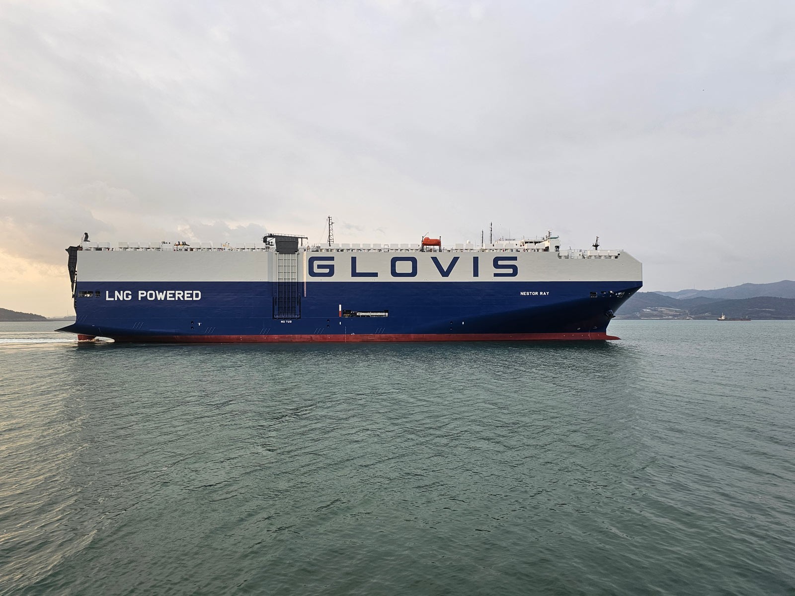 Transit: NESTOR RAY           entering English South Coast at The Dover Strait