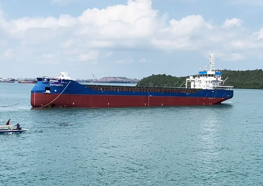  Celtic Sea - EMS LIBERTY          transiting Celtic Sea