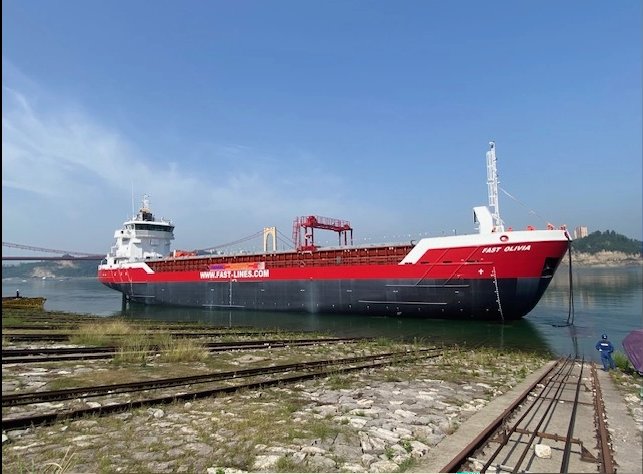  Celtic Sea - FAST OLIVIA          transiting Celtic Sea