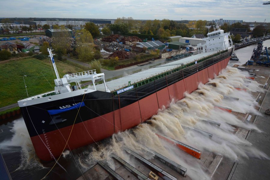 Transit: AASLAND              entering English South Coast at The Dover Strait