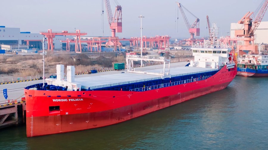  Irish Sea - NORDIC FELICIA       transiting North Channel Belfast