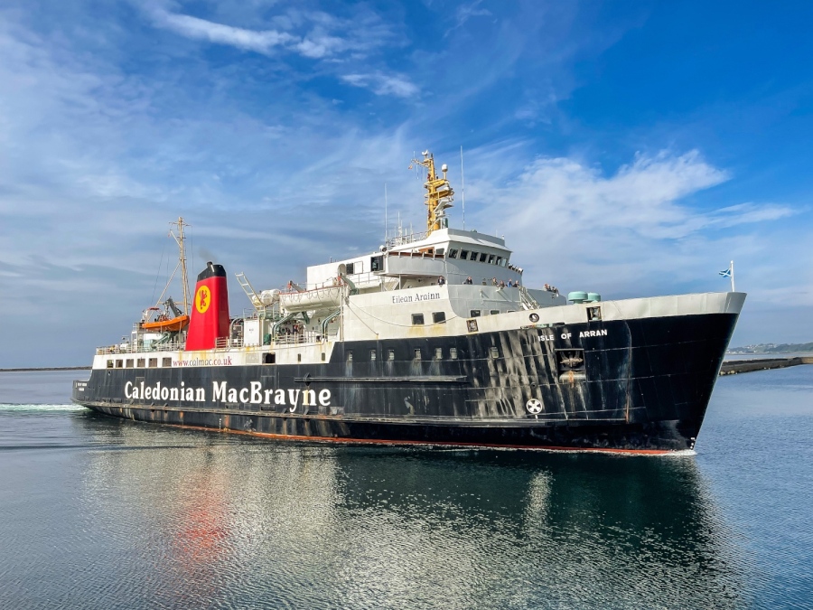  Scottish West Coast - ISLE OF ARRAN transiting North Channel Islay