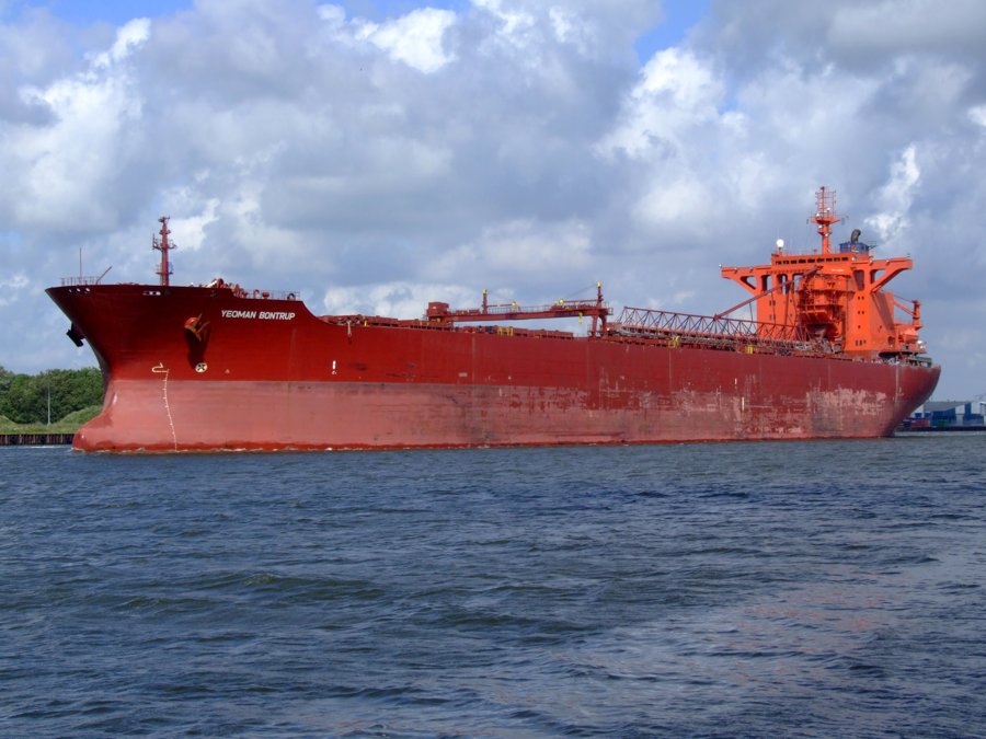  Scottish East Coast - YEOMAN BONTRUP       transiting Dornoch Firth Coast