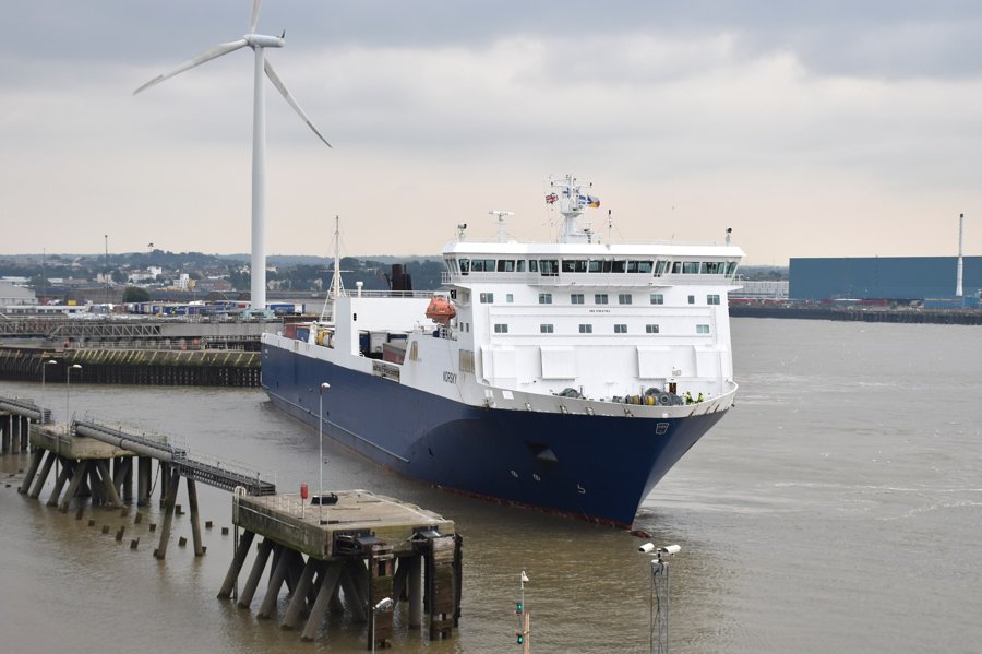 Transit: NORSKY entering English South Coast at The Dover Strait