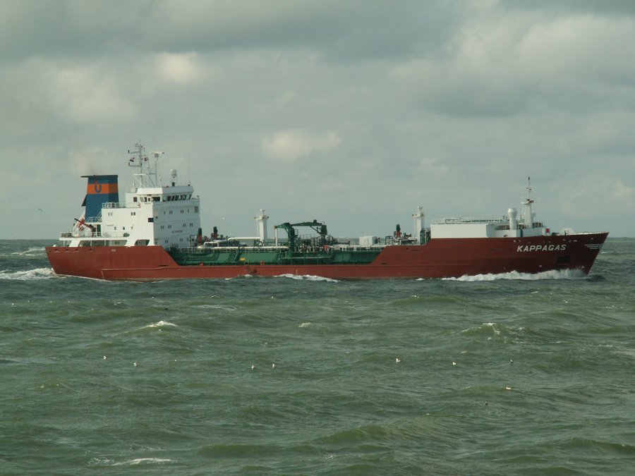Transit: KAPPAGAS entering English South Coast at The Dover Strait