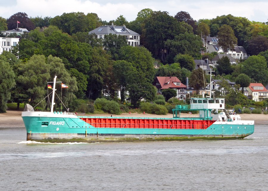  Irish Sea - FIGARO transiting Irish Sea West of Man