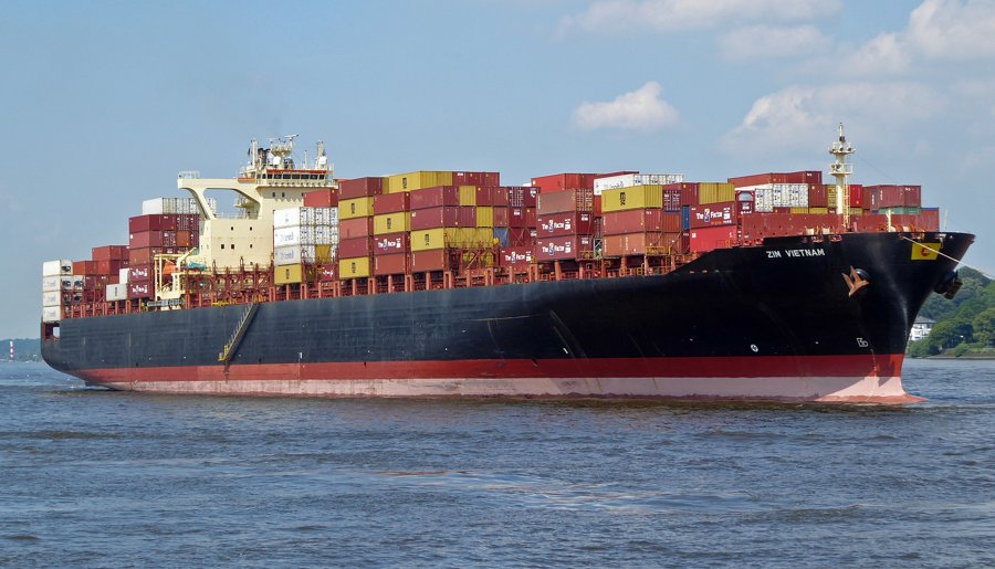 Thames Arrival: ZIM VIETNAM         