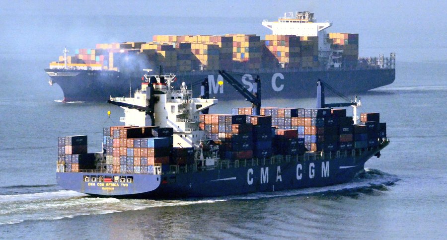 Transit: MSC MAEVA            entering English South Coast at The Dover Strait