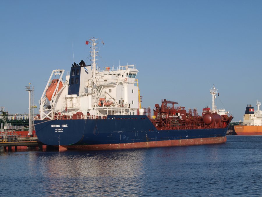 Transit: BIRTHE ESSBERGER     entering English South Coast at The Dover Strait