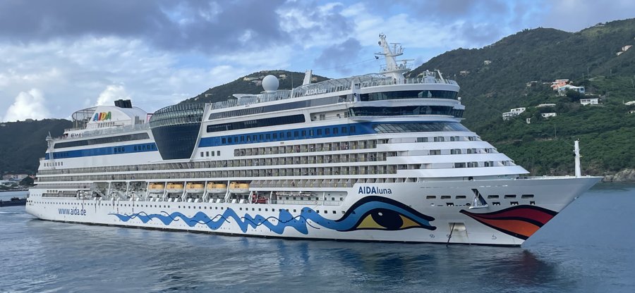 Transit: AIDALUNA entering English South Coast at The Dover Strait
