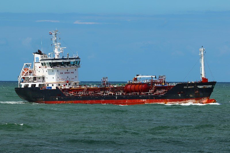 Transit: FEO SWAN             entering English South Coast at The Dover Strait