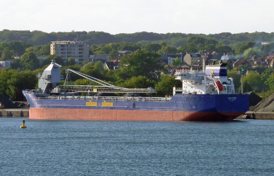 Transit: BULKNES              entering English South Coast at The Dover Strait
