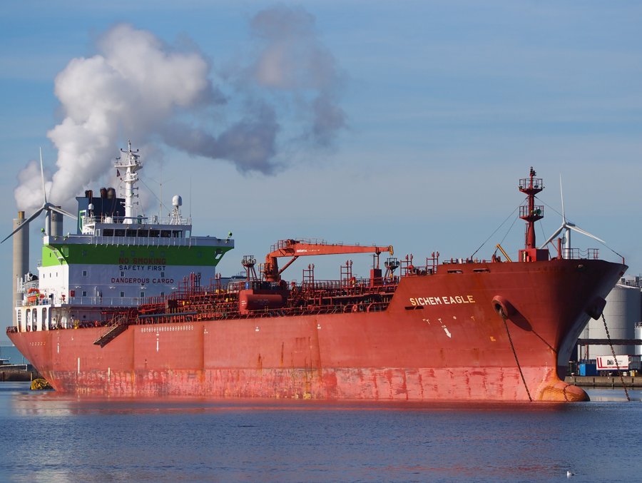  Celtic Sea - SONGA EAGLE          transiting Celtic Sea