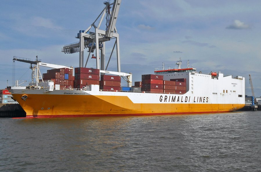 Transit: GRANDE MAROCCO       entering English South Coast at The Dover Strait