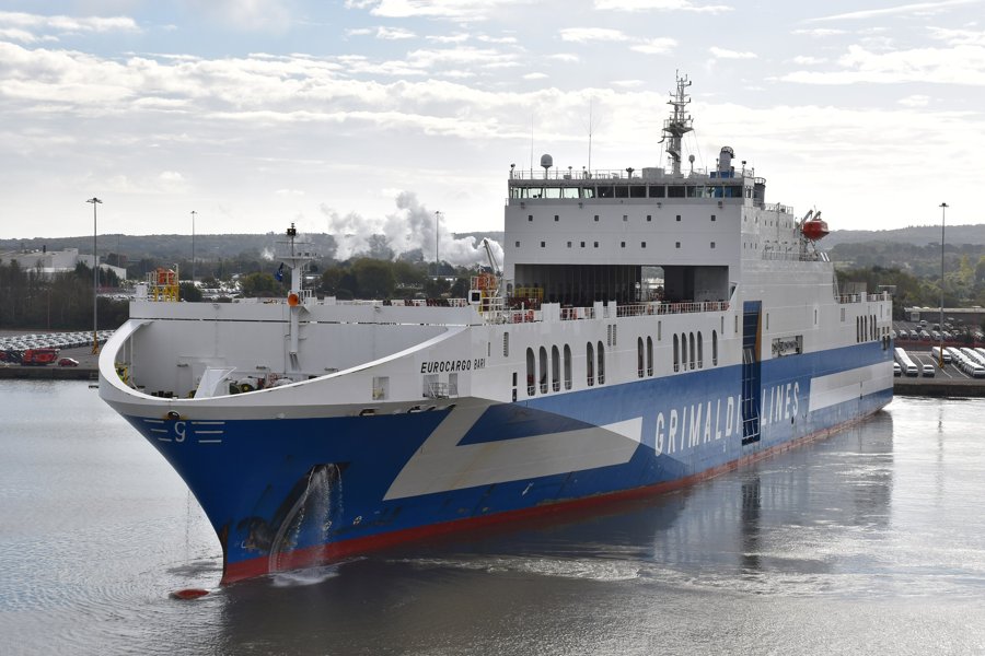  Celtic Sea - EUROCARGO BARI       transiting Celtic Sea