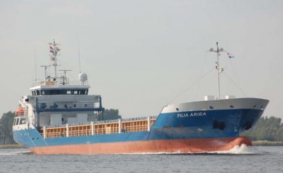 Transit: FILIA ARIEA entering English South Coast at The Dover Strait
