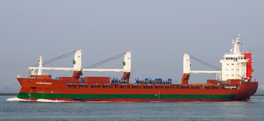  Irish Sea - FLORETGRACHT         transiting Irish Sea off Dublin