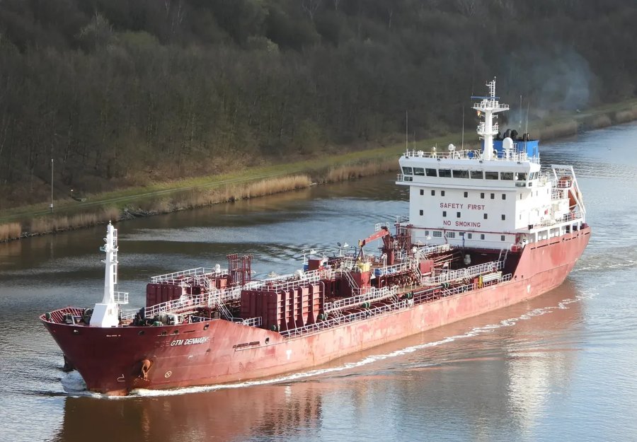 Transit: GTM DENMARK          entering English South Coast at The Dover Strait