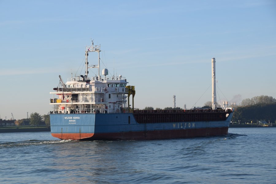  Celtic Sea - WILSON HANSA         transiting Celtic Sea