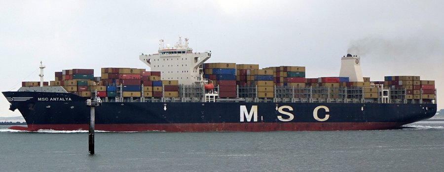 Thames Arrival: MSC LAGOS X         