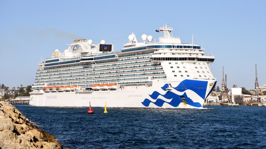 Scottish East Coast - MAJESTIC PRINCESS transiting Tayside Coast