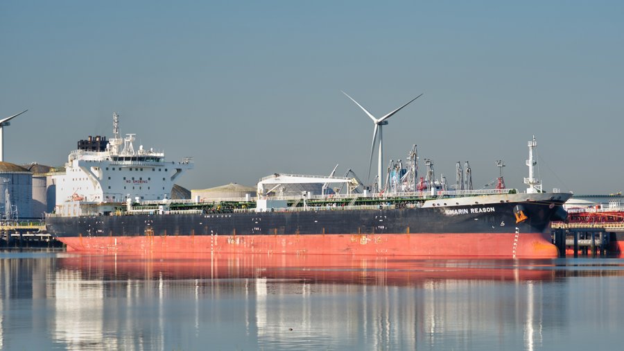 Transit: KMARIN REASON entering English South Coast at The Dover Strait