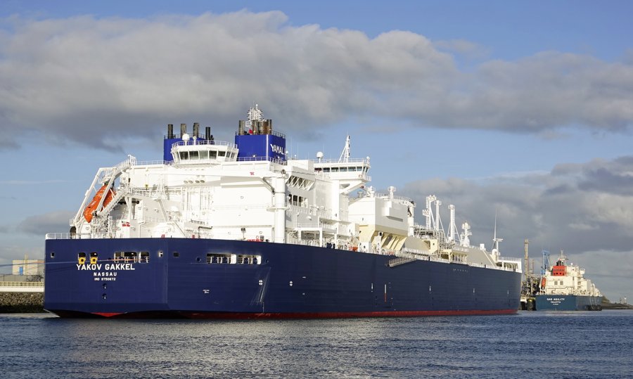 Transit: YAKOV GAKKEL entering English South Coast at The Dover Strait
