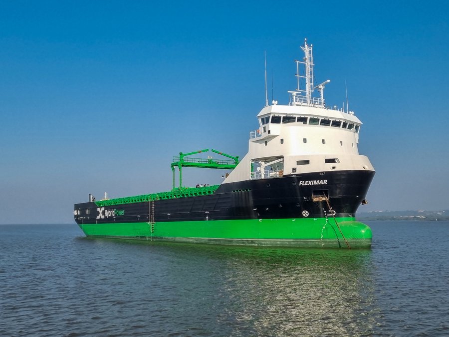 Transit: FLEXIMAR             entering English South Coast at The Dover Strait
