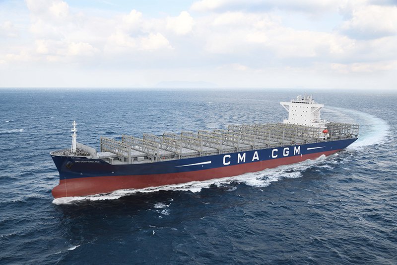 Transit: CMA CGM FIORDLAND    entering English South Coast at The Dover Strait